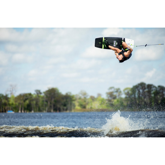 2021 Ronix District boat board 2021 Ronix District boat board